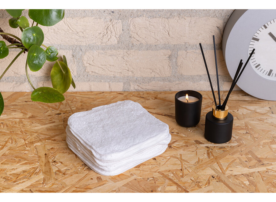 Cheeky Wipes Premium All-in-One Set Bambus – Waschbare Babytücher – Blaue Box – Weiß oder Regenbogen