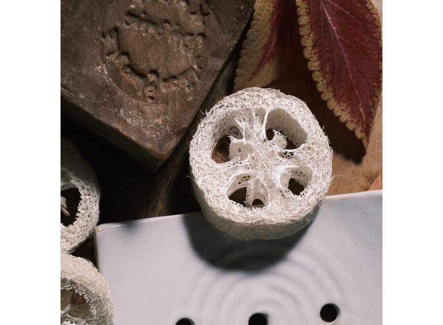 Seifenschale aus Luffa – auch als Peeling geeignet