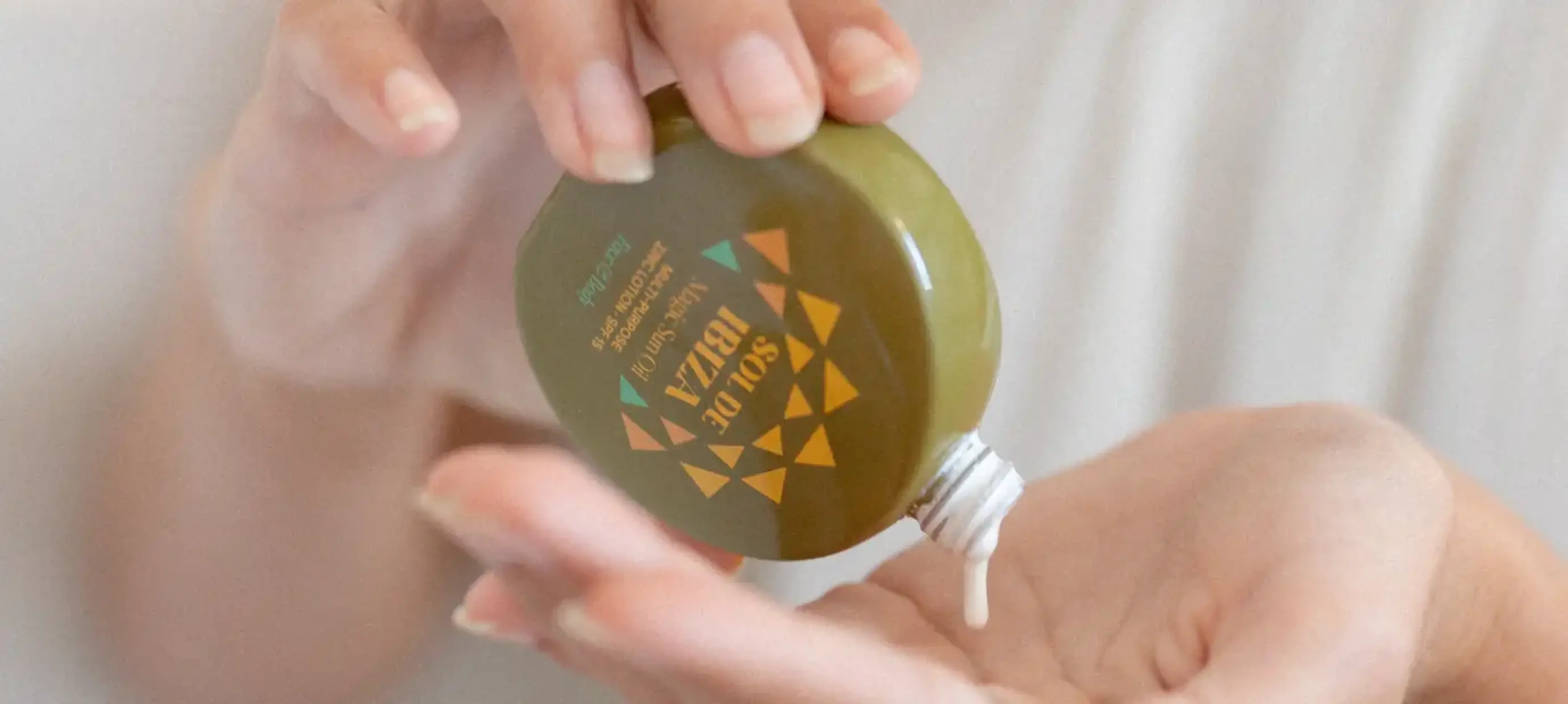 Chemical free sunscreen: What is natural sun cream?