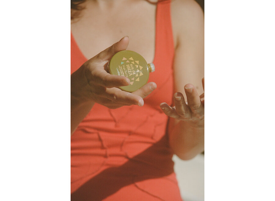 Sol de Ibiza protective and restorative sun oil SPF15