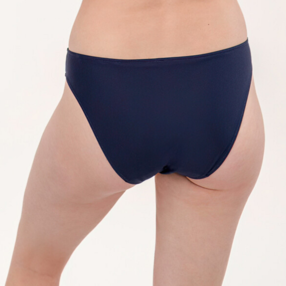 Zwemmen tijdens je menstruatie. Kan dat