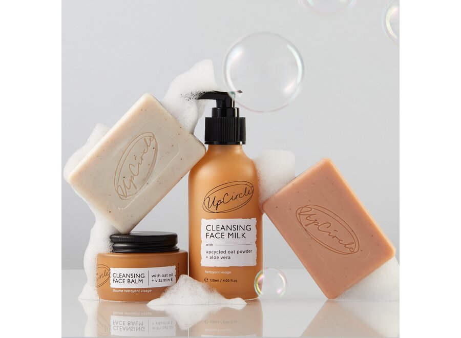 UpCircle Moisturiser & Cleansing Face milk– Upcycled Argan Powder & Oat Powder