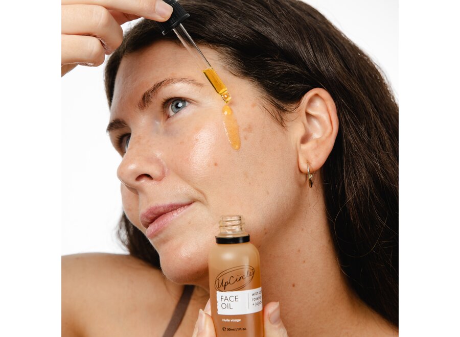 UpCircle Organic facial oil– Upcycled Coffee Oil – Rosehip Oil –10 ML