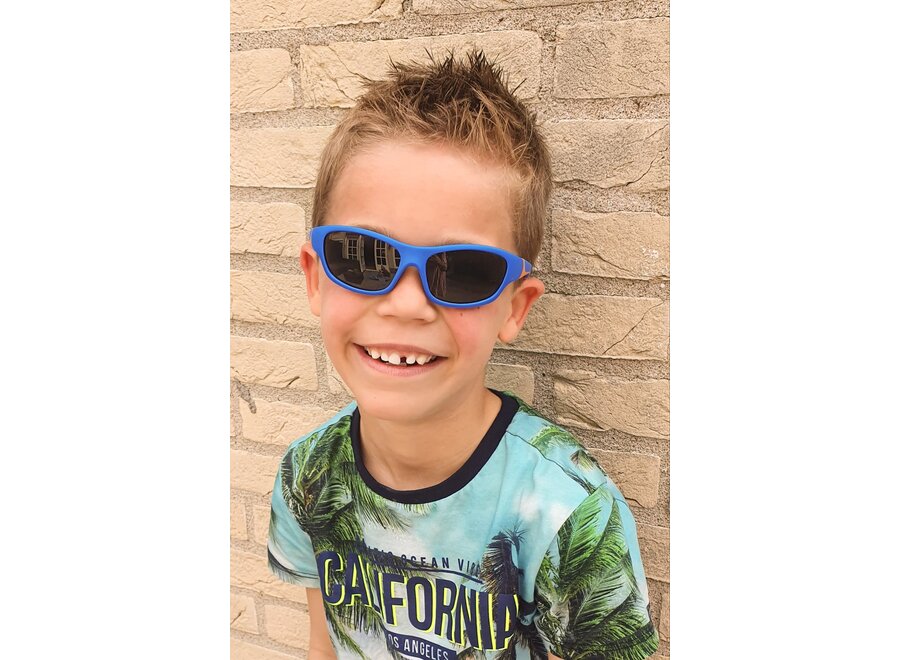 - Kris Children's Sunglasses 3-7 years - Size M - UVA and UVB protection