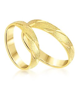 18 karat yellow gold wedding rings with matt and shiny finish