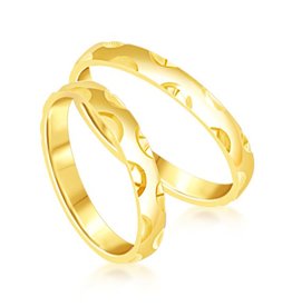 18 karat yellow gold wedding rings with matt and shiny finish