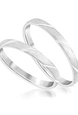 18 karat white gold wedding rings with matt and shiny finish