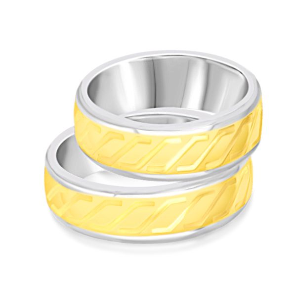 18 karat yellow & white gold wedding rings with matt and shiny finish