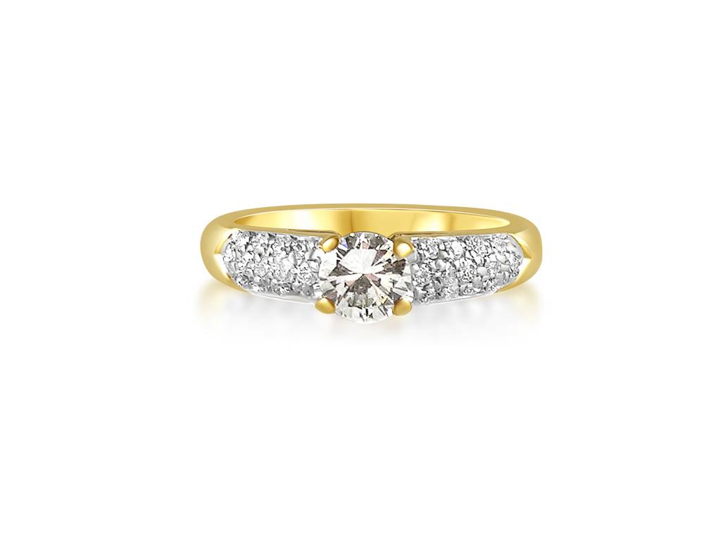 18 karat yellow gold engagement ring 