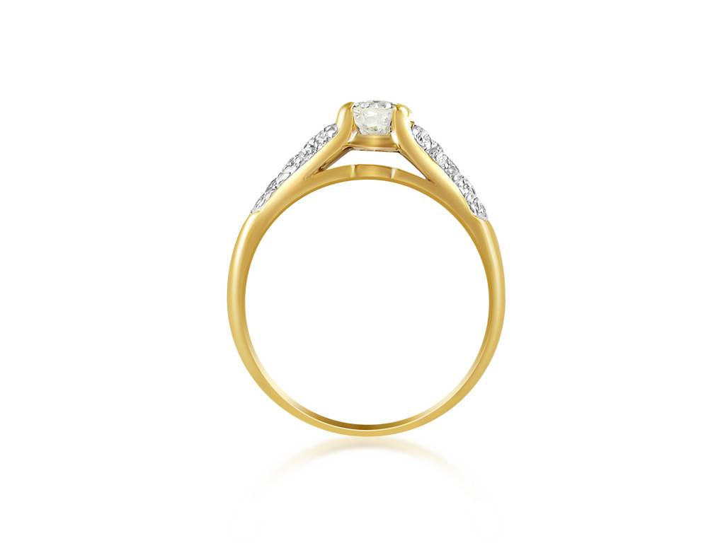 18k yellow gold engagement ring with 0.72 ct diamonds