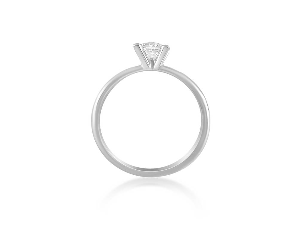 18k white gold engagement ring with 0.50 ct diamond