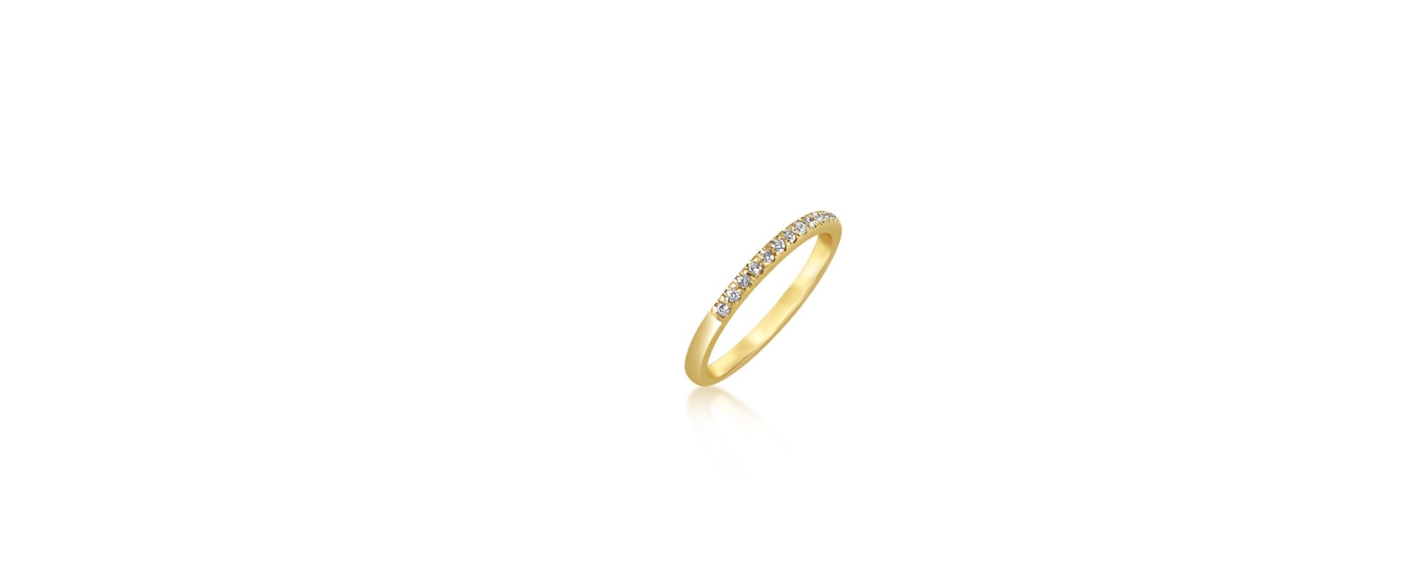 18 karat yellow gold ring with zirconia