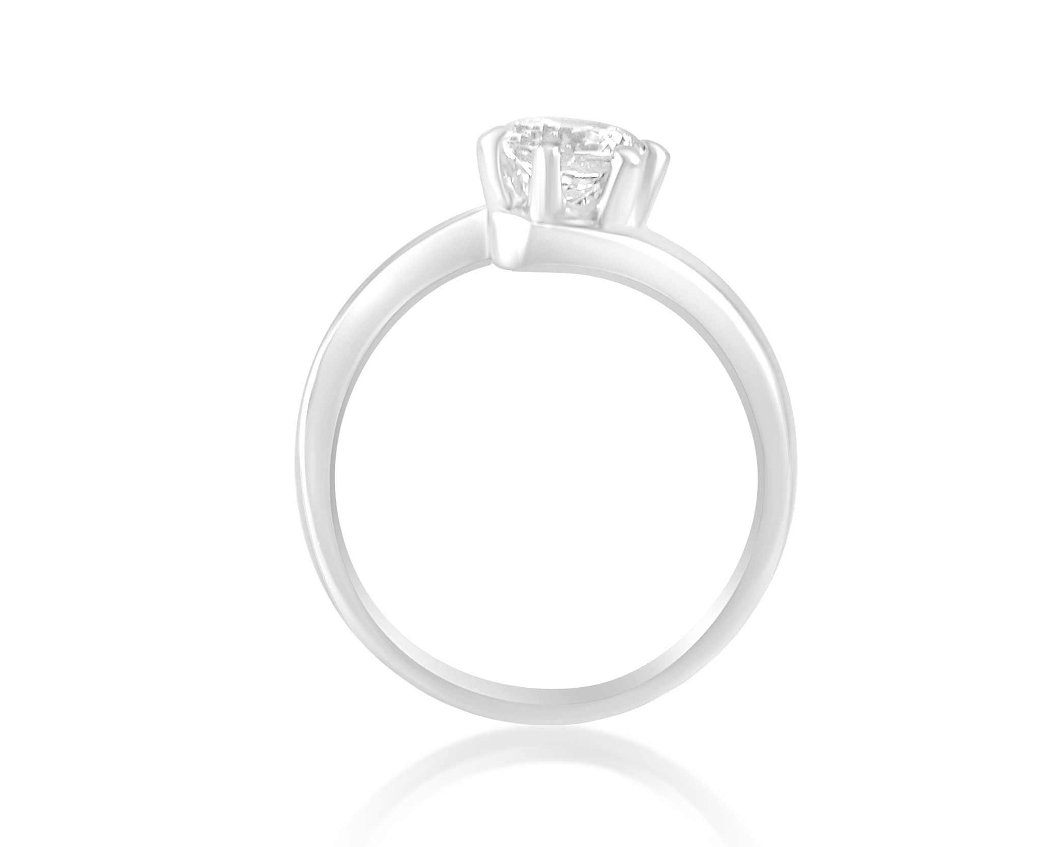 18 karat white gold engagement ring with zirconia