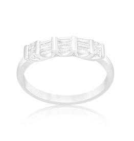 18kt white gold ring with 0.40 CT diamonds