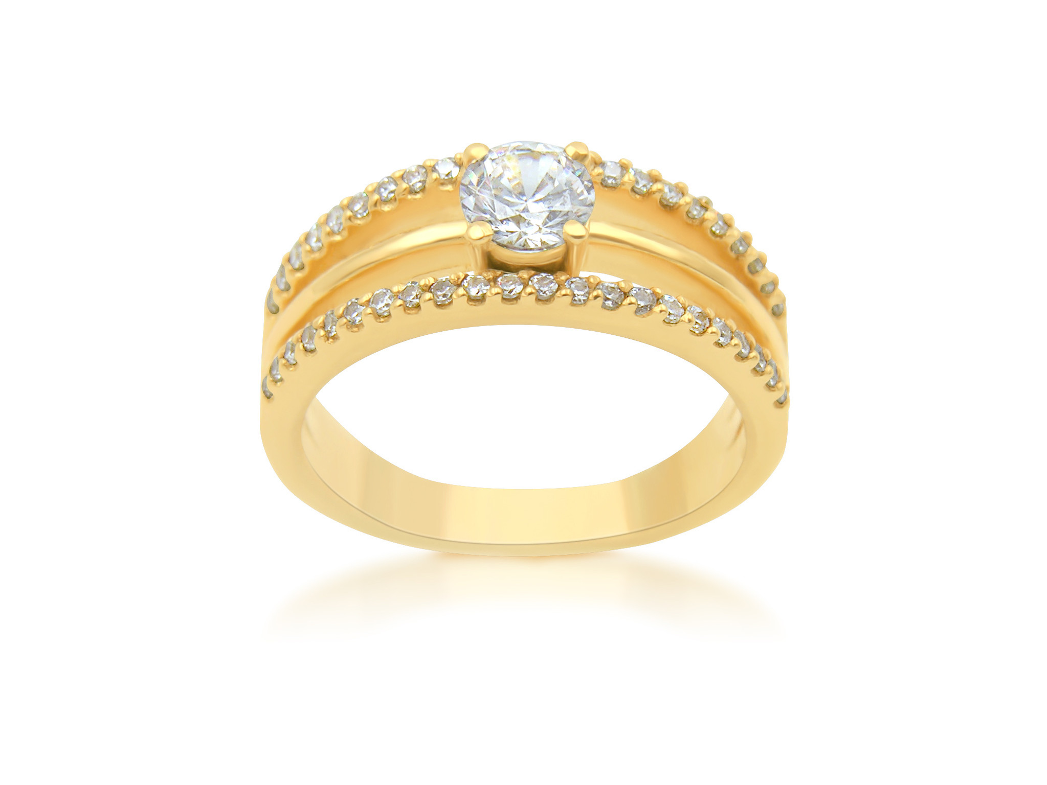 18 karat yellow gold engagement ring with zirconia