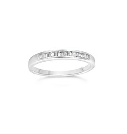 18k white gold ring with 0.20 ct diamonds