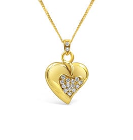 18kt yellow gold heart pendant with 0.30 ct diamonds