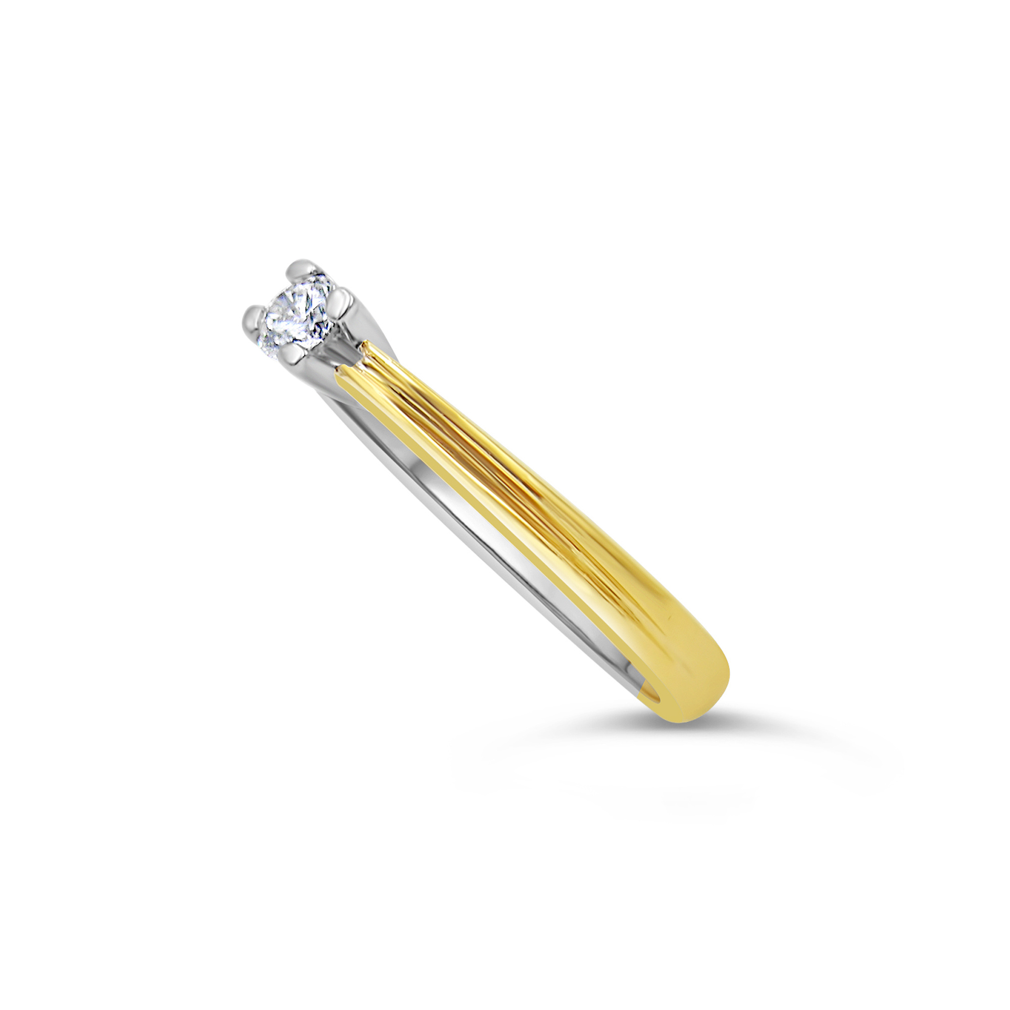 18kt geel en wit goud verlovingsring met 0.15 ct diamant