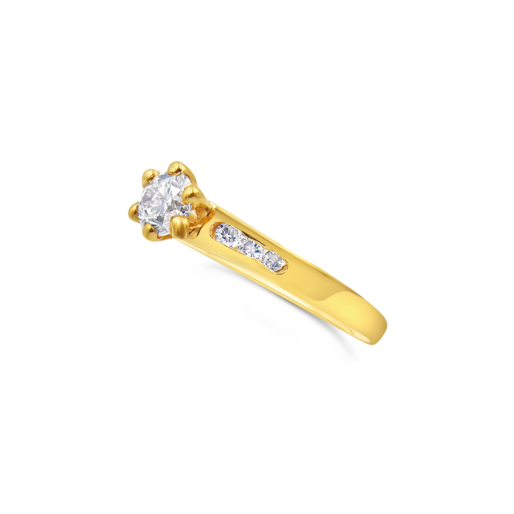 18kt yellow gold engagement ring with 0.70 ct diamonds