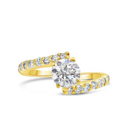 18kt yellow gold engagement ring with 1.23 ct diamonds