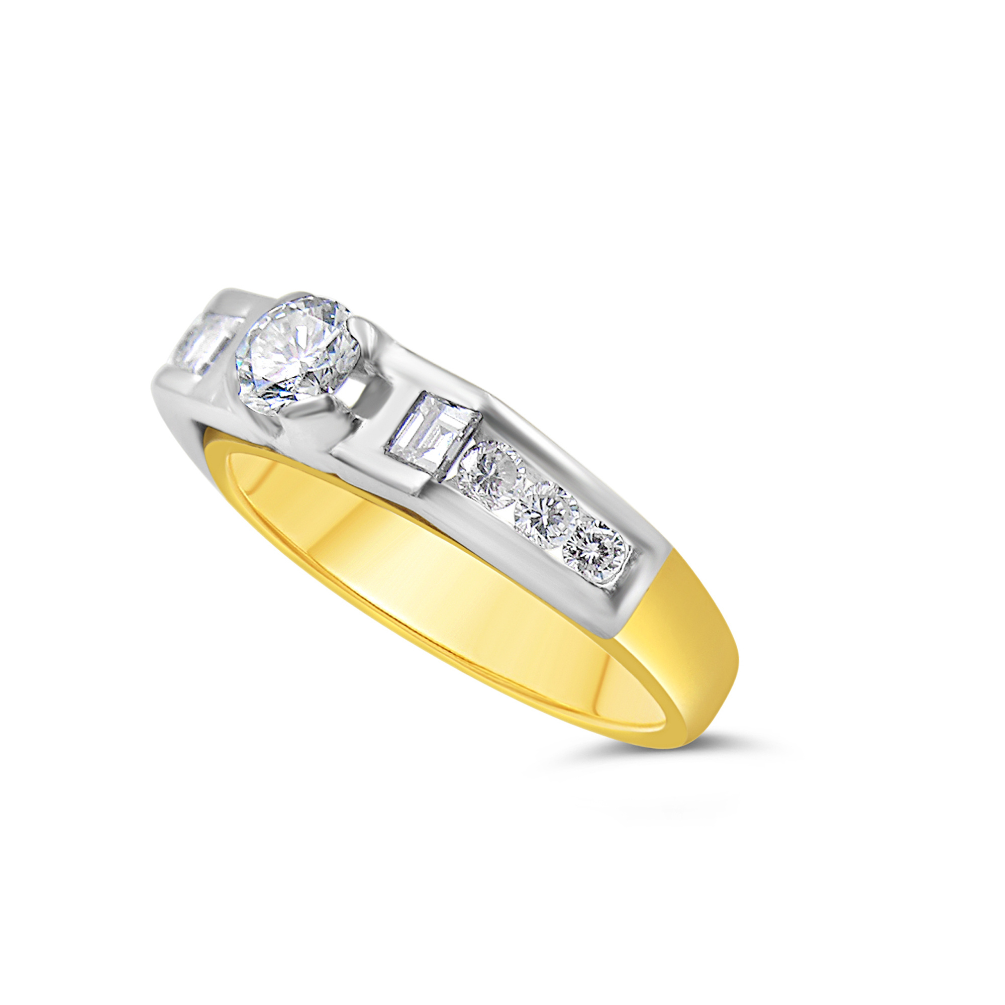18kt geel goud verlovingsring met 0.94 ct diamanten