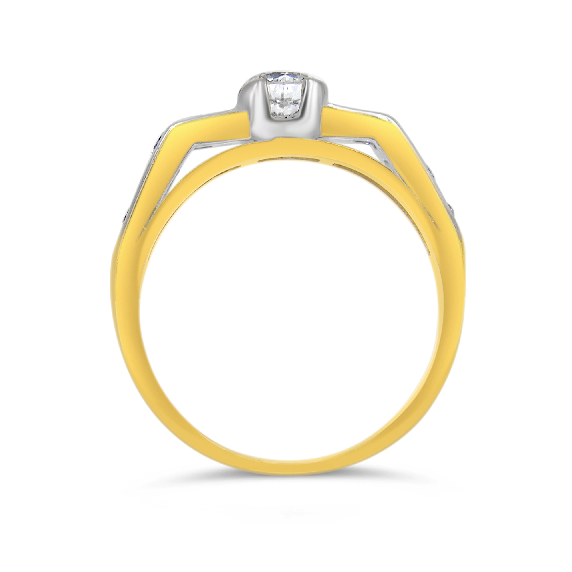 18kt yellow gold engagement ring with 0.94 ct diamonds