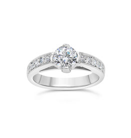 18kt white gold engagement ring with zirconia