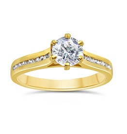 18kt yellow gold engagement ring with zirconia