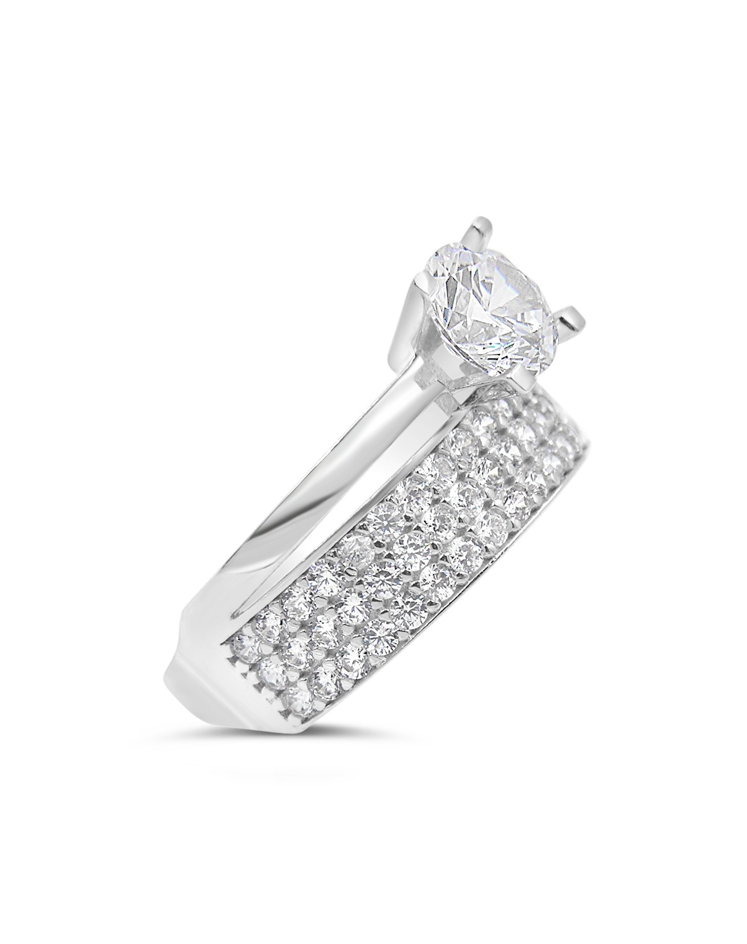 18k white gold engagement ring with zirconia