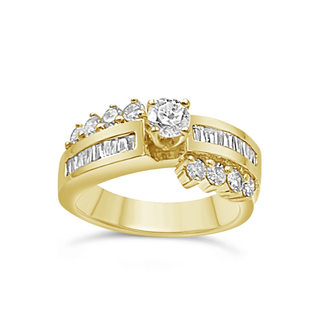 18kt yellow gold engagement ring with 1,04 ct diamonds