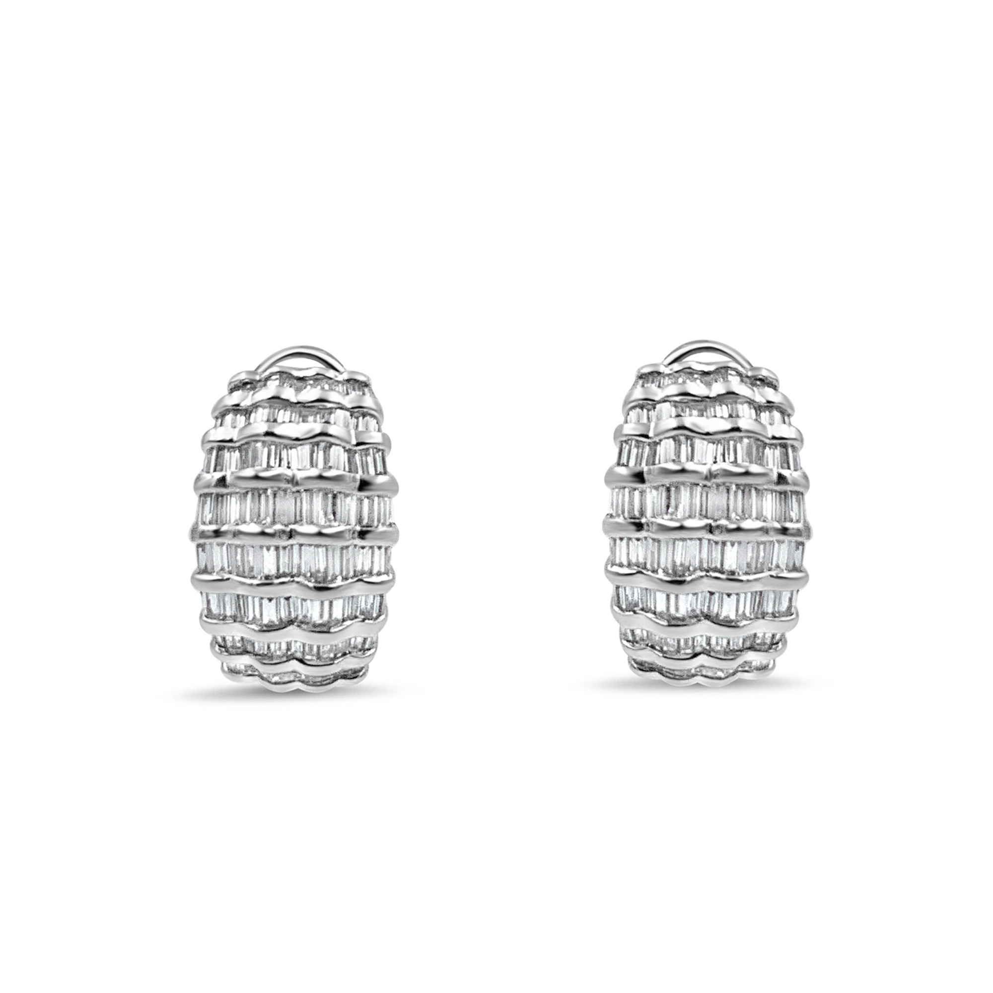 18k white gold earrings with 2,56ct diamonds