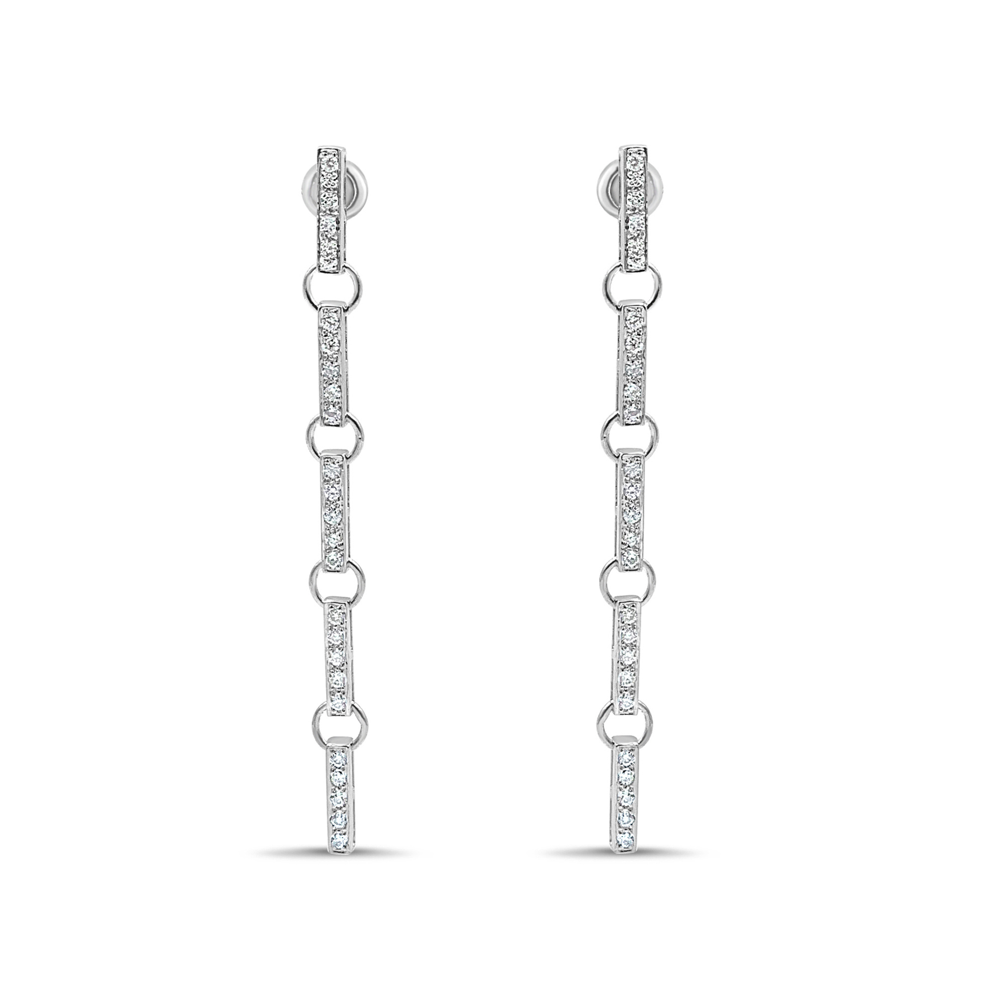 18k white gold earrings with 0,69ct diamonds