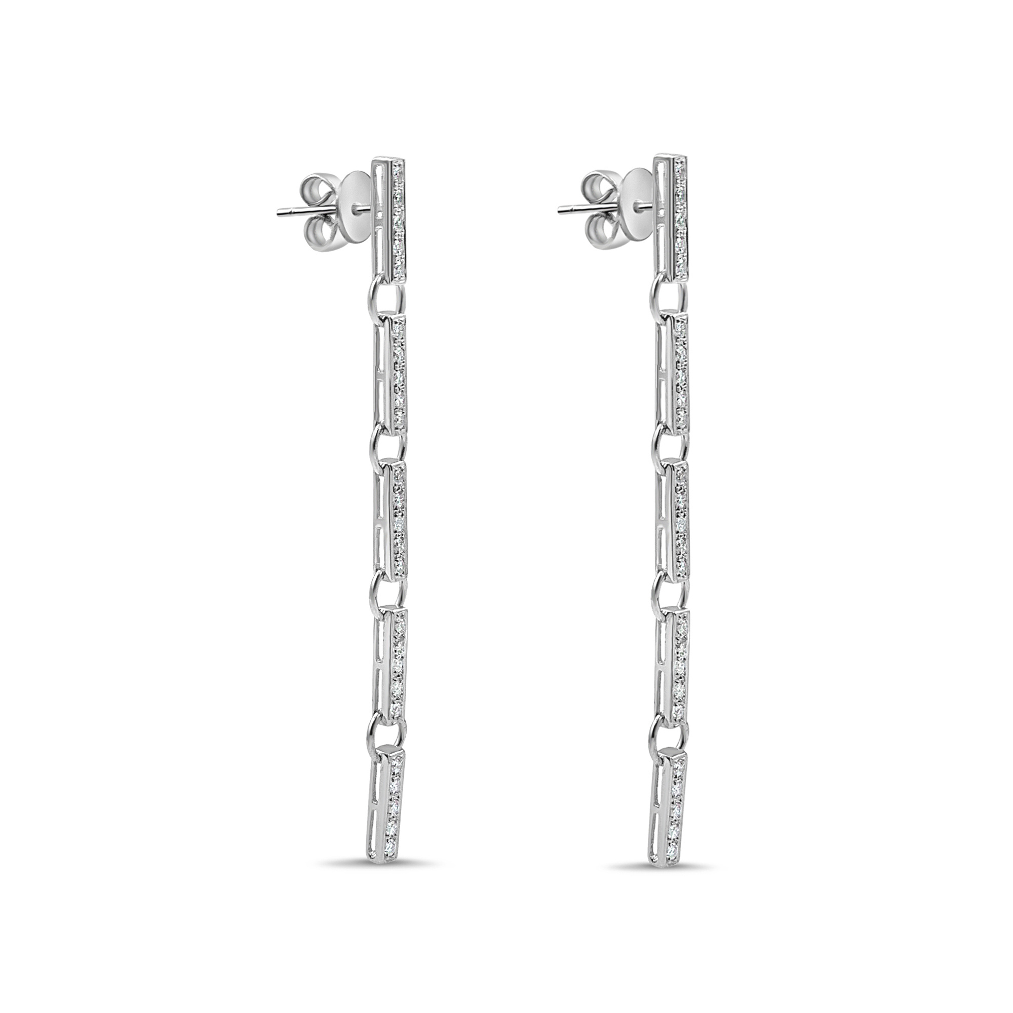 18k white gold earrings with 0,69ct diamonds