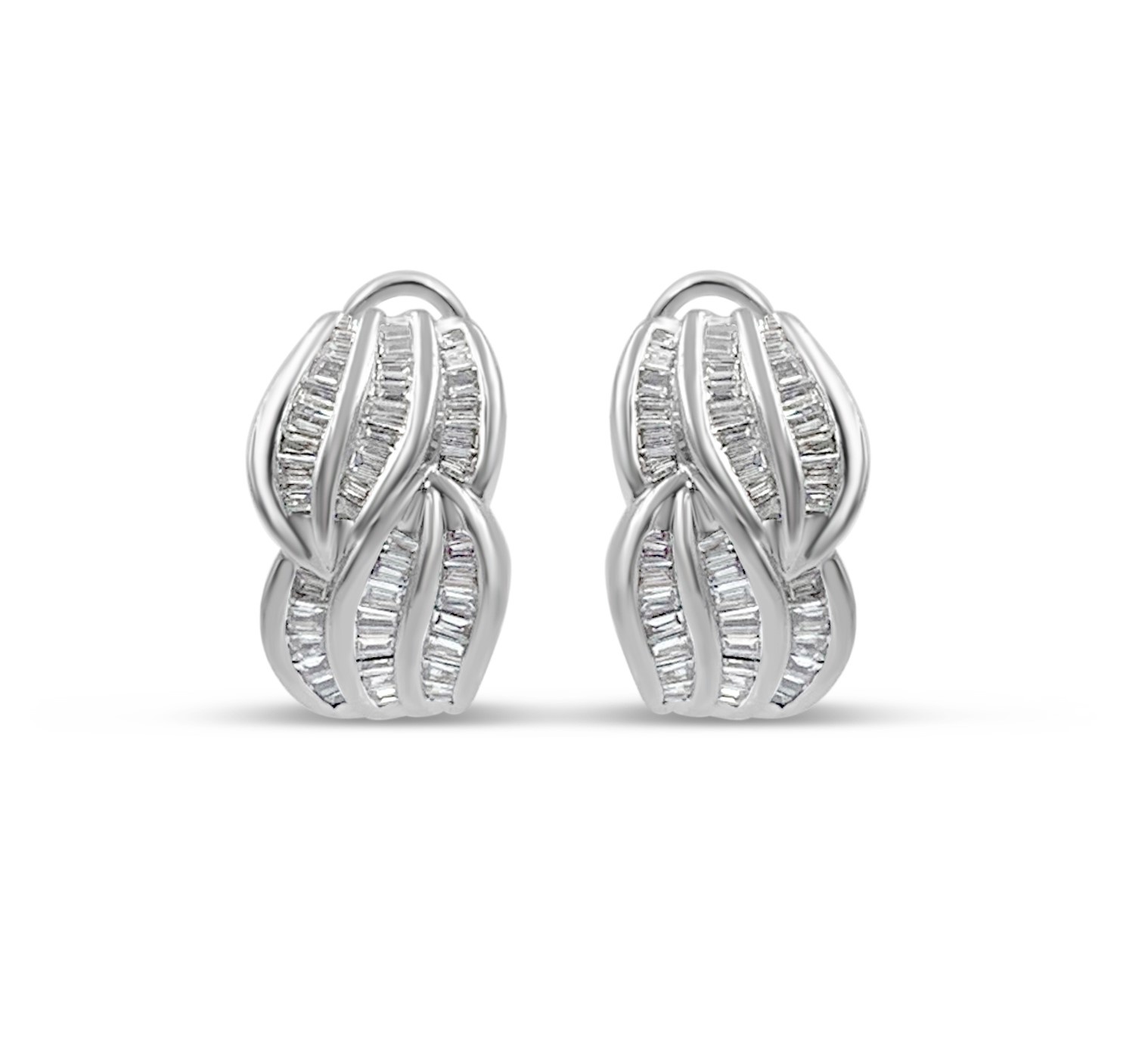 18k white gold earrings with 3,01ct diamonds