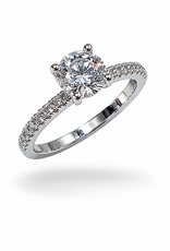 18k white gold engagement ring with 1,70ct lab diamonds