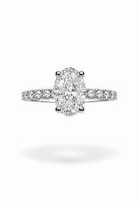 18k white gold engagement ring with 2,50ct lab diamonds