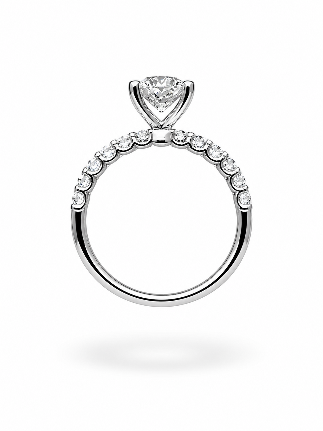 18k white gold engagement ring with 2,50ct lab diamonds