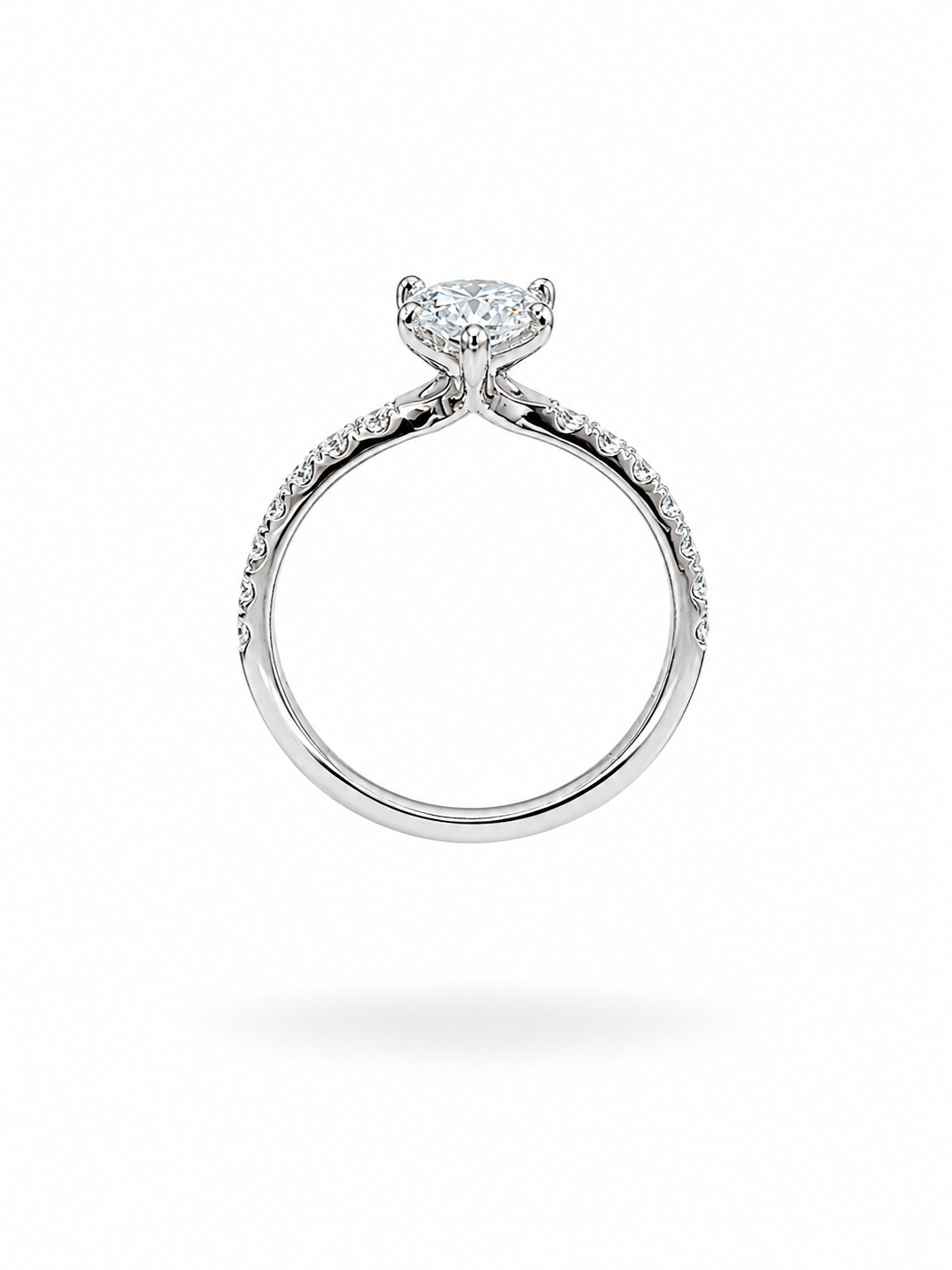 18k white gold engagement ring with 1,46 ct lab diamonds