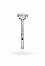 18k white gold engagement ring with 1,48 ct lab diamonds