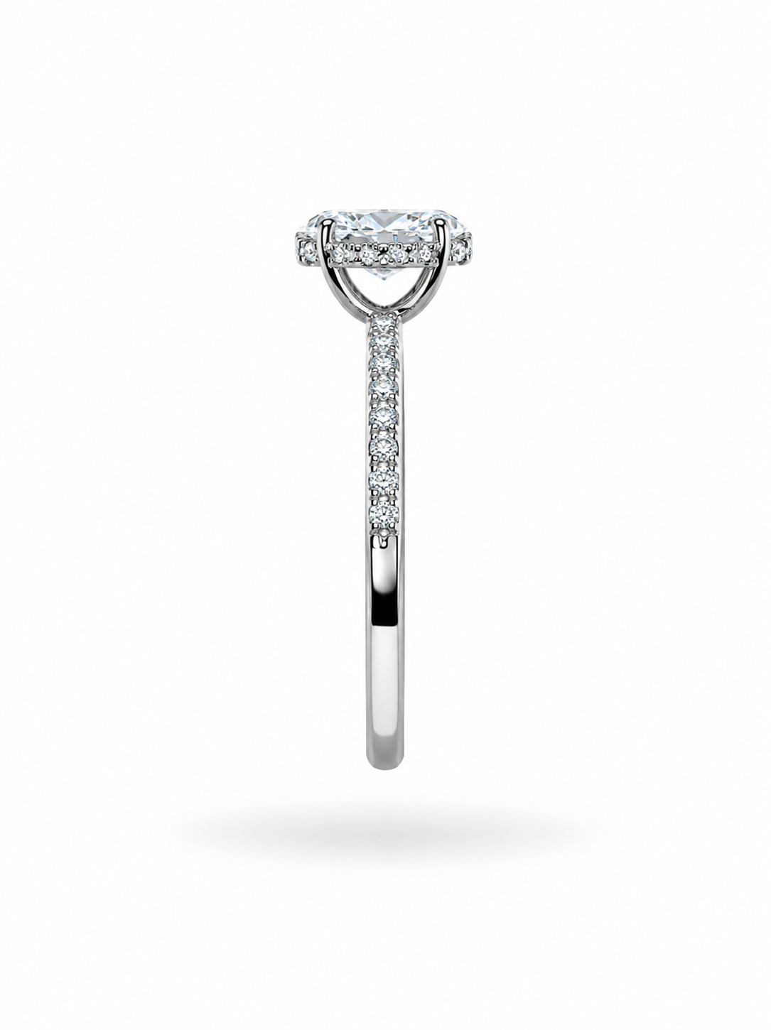 18k white gold engagement ring with 1,48 ct lab diamonds