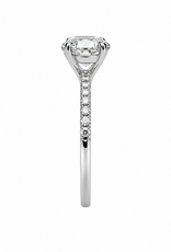 18k white gold engagement ring with 2,83 ct lab diamonds