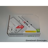 Nintendo 3DS XL with Stylus & Charger (Complete, White)
