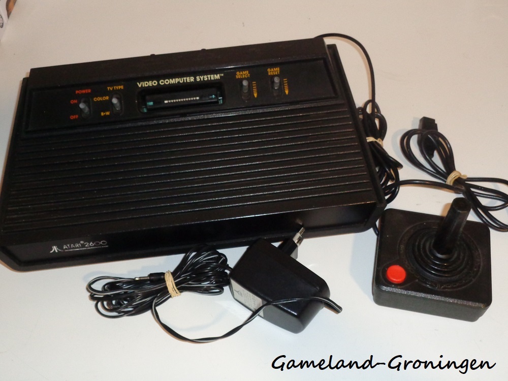 Atari 2600 with Controller & Wiring (Darth Vader)
