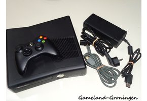 Xbox 360 Slim 4GB met Controller & Bedrading (Mat)