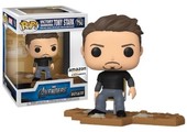 Marvel Avengers Deluxe POP! - Victory Shawarma Tony Stark 6 Inch #756