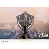 The Legend of Zelda - Breath of the Wild Hylian Shield PVC Statue 29 cm