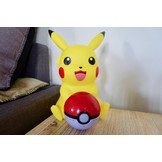 Pokémon - Pikachu Light Up + Poké Ball Wireless Speaker 30 cm