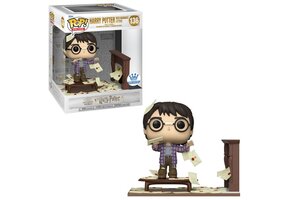 Harry Potter Deluxe POP! - Harry Potter with Hogwarts Letters 6 Inch #136