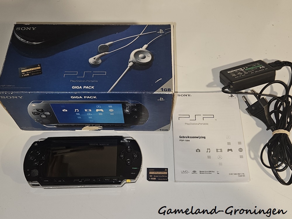 PSP Phat 1004 Giga Pack (Boxed)