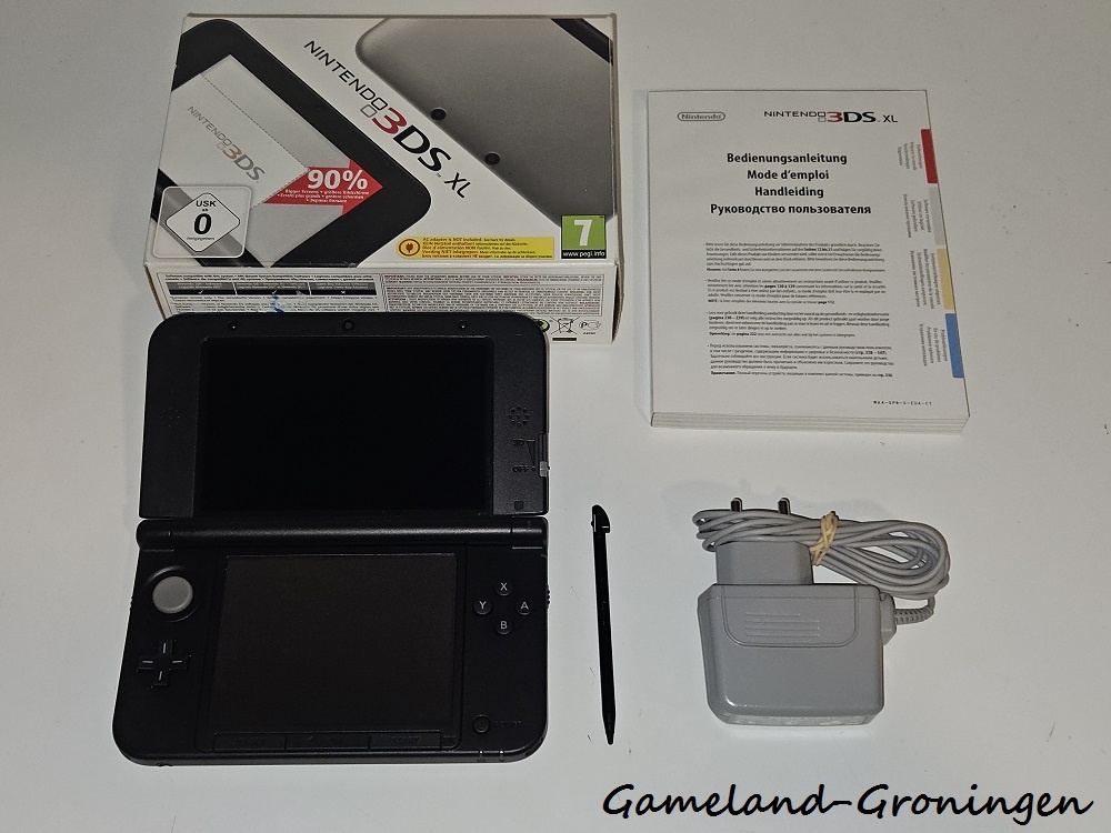 Nintendo 3DS XL with Stylus & Charger (Silver Black)